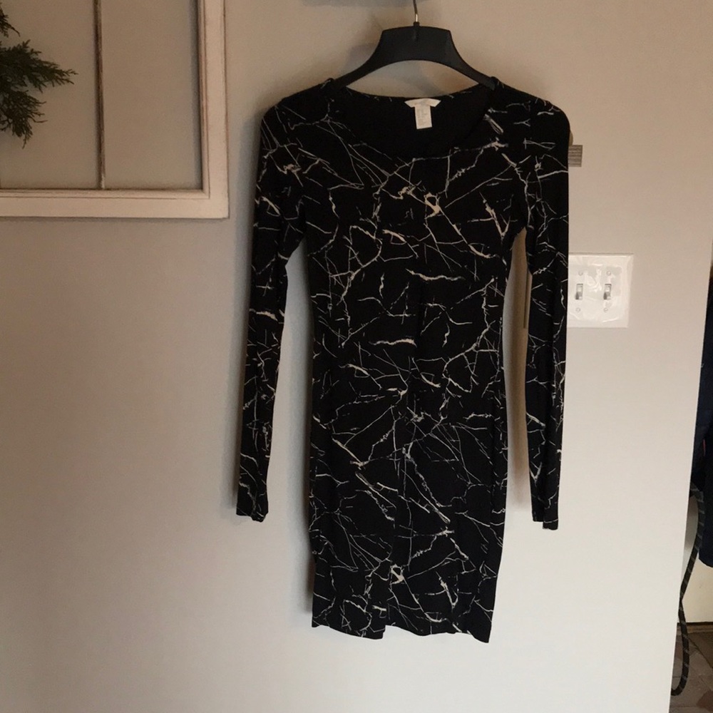 H&M Basics Fitted Long Sleeved Dress